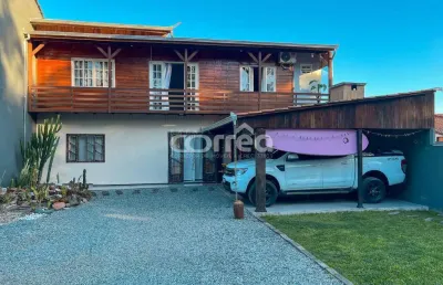 Casa com 3 quartos à venda na Rua Gustavo Schneider, 843, Costeira, Balneário Barra do Sul