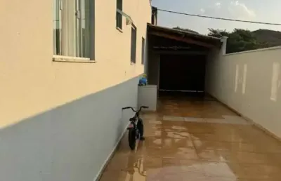 Sobrado a venda - localizado na rua antônio cavazzam, no parque peruche 

ótima oportunidade para sair do aluguel 

 2 dormitórios 
 1 banheiro
 1 vaga de garagem
 cozinha americana
 lavanderia
 corre