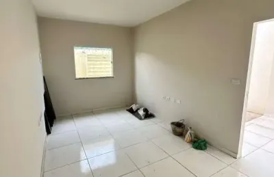 Casa a venda - localizado r. ascenso fernandes - jardim helena, são paulo. 

ótima oportunidade para sair do aluguel 

 2 dormitórios 
 1 banheiro
 1 vaga de garagem
 lavanderia