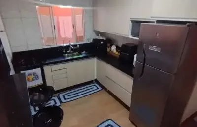 Localizado em são miguel paulista, em são paulo, este imóvel é perfeito para quem busca conforto e praticidade. com 3 dormitórios, é ideal para famílias que desejam um espaço amplo e aconchegante. a e