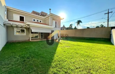 Casa em condomínio à venda em paulínia, com 3 dormitórios (1 suíte), lazer comum e garagem para vários carros.