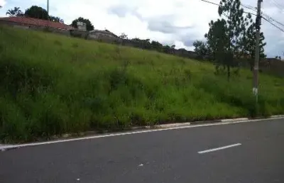 Terreno à venda na regiâo do alphaville, topografia plana.