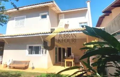 Casa à venda no condomínio residencial paineiras, paulínia, com 3 quartos (1 suíte), lazer comum e garagem para 4 carros.