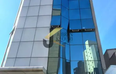 Sala comercial para aluguel no cambuí - campinas, com 71 m², recepção, escritórios, copa, banheiros e duas garagens.