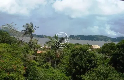 Casa residencial de 3 dorms no bairro lagoa da conceição