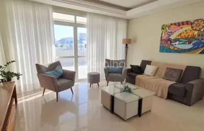 Cobertura de 235m² com 4 quartos sendo 1 suítes nos ingleses