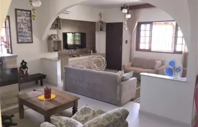 Casa com 3 quartos à venda na Vila Ivan Matos, --, Itacorubi, Florianópolis
