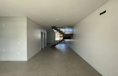 Casa residencial de 3 dorms no bairro lagoa da conceição
