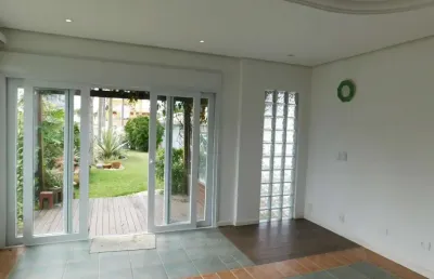 Casa residencial de 3 dorms no bairro morro das pedras