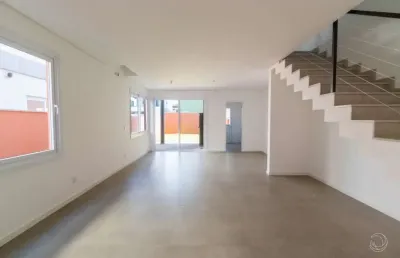 Casa com 3 quartos à venda na Rua Jardim dos Eucaliptos, --, Campeche, Florianópolis