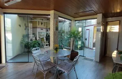 Casa com 5 quartos à venda na Rua Paula Ramos, --, Coqueiros, Florianópolis