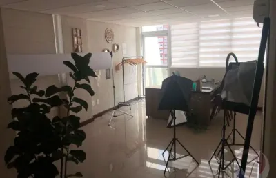 Sala comercial à venda na Rua São João Batista, --, Agronômica, Florianópolis