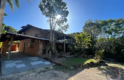 Casa de 100m² com 2 quartos sendo 1 suíte na lagoa da conceição