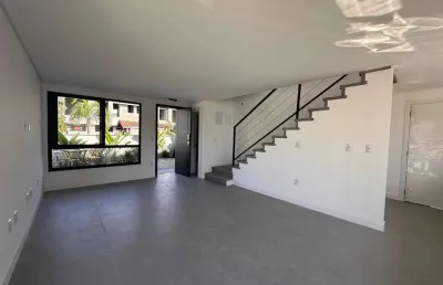 Casa com 3 quartos à venda na Rua Grumixama, --, Campeche, Florianópolis