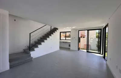 Casa com 3 quartos à venda na Rua Grumixama, --, Campeche, Florianópolis