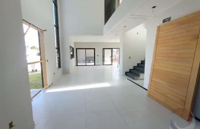Casa residencial de 4 dorms no bairro são joão do rio vermelho