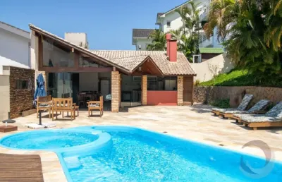 Casa de 289,57m² com 4 quartos sendo 2 suítes no joão paulo