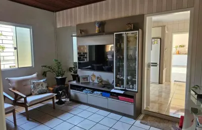 Casa com 3 quartos à venda na Rua Noel Rosa, --, Roçado, São José