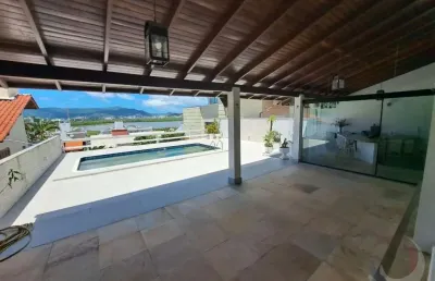 Casa com 5 quartos à venda na Rua Doutor Celso Nicodemus Lopes, --, João Paulo, Florianópolis
