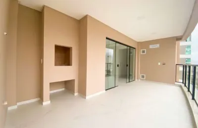 Apartamento com 3 quartos à venda na Rua 216, --, Meia Praia, Itapema