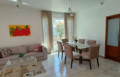 Casa com 3 quartos à venda na Rua Professor Belarmino Corrêa, --, Trindade, Florianópolis