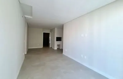 Apartamento de 2 suítes no centro de florianópolis.