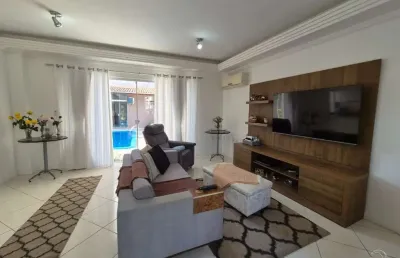Casa com 3 quartos à venda na Rua Wilson Luz, --, Coqueiros, Florianópolis
