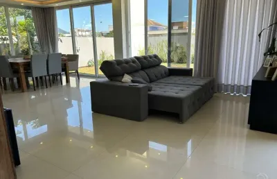Casa em condomínio fechado com 4 quartos à venda na Rodovia Aparício Ramos Cordeiro, --, Campeche, Florianópolis