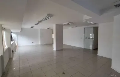 Sala comercial com 507,00 m² no centro de florianópolis