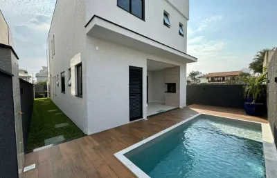 Casa residencial com 233,74m² em ingleses do rio vermelho