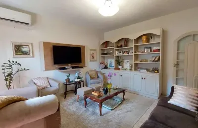 Casa residencial de 260m² com 4 quartos na trindade