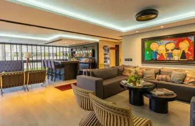Apartamento com 325,57m² de 4 quartos sendo 1 suíte no centro