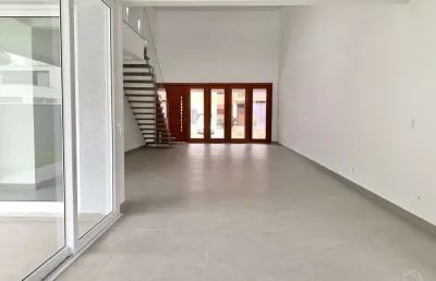 Casa residencial de 220m² em condomínio fechado  na cachoeira
