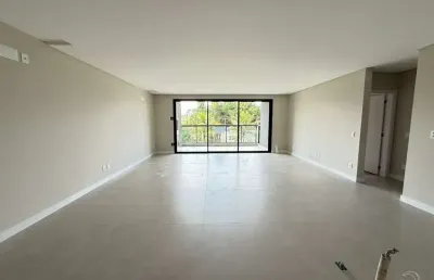Apartamento de alto padrão com 148m², 3 suítes em jurerê
