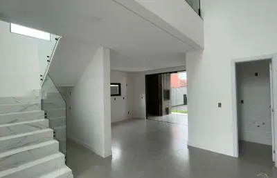 Casa residencial com 3 suítes no bairro ingleses, florianópolis.
