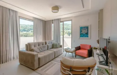 Cobertura com 3 suítes e 201,71m² no córrego grande