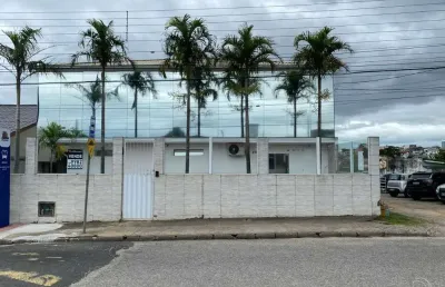Prédio comercial de 420m² no bairro serraria em são josé