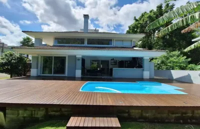 Casa residencial com 285,37m² e 3 suítes em santo antônio de lisboa