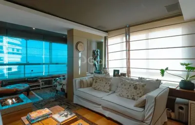 Cobertura de 303m² com 4 quartos sendo 2 suítes na agronômica
