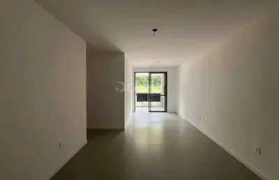Apartamento de 70m² com 2 quartos sendo 1 suíte em cacupé