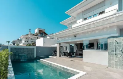 Casa alto padrão de 245m² com 3 quartos sendo 1 suíte na pedra branca