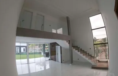 Casa residencial de 212m² com 3 suítes no rio vermelho