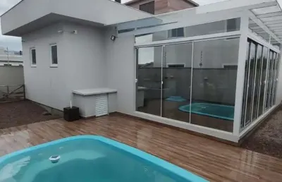Casa com 3 quartos sendo 1 suíte na guarda do cubatão em palhoça
