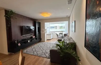 Apartamento com 112m² de 2 quartos sendo 1 suíte em jurerê