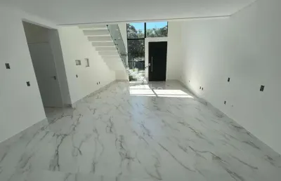 Casa com 4 quartos sendo 1 suíte no bairro forquilhinhas, em são josé/sc