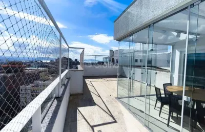 Cobertura de 175,89m² com 3 quartos sendo 2 suítes no estreito