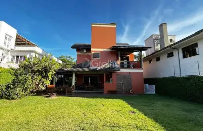 Casa com 3 quartos e 230m² privativos em jurerê internacional, florianópolis