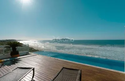 Cobertura de 227m² com 3 quartos sendo 1 suíte no morro das pedras