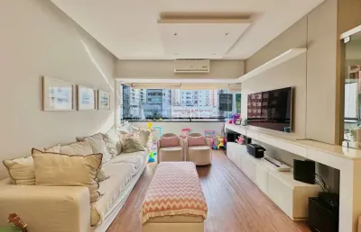 Apartamento de 130m² com 3 quartos sendo 2 suítes no centro