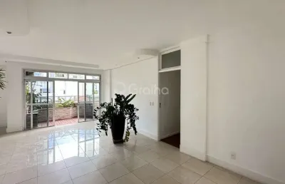 Apartamento de 337 m² com 4 quartos sendo 2 suítes no centro